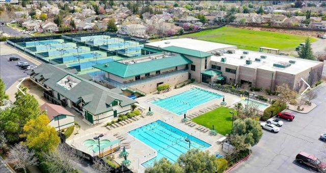 2772 San Minete Dr, Livermore, CA 94550