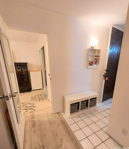 1687 Pensacola Street 405, Honolulu, HI 96822