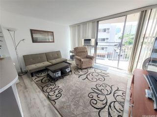 1687 Pensacola Street 405, Honolulu, HI 96822