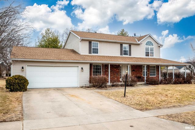 1 PLYMOUTH Court, Washington, IL 61571