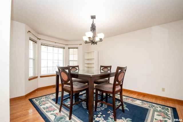 1 PLYMOUTH Court, Washington, IL 61571