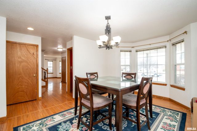 1 PLYMOUTH Court, Washington, IL 61571