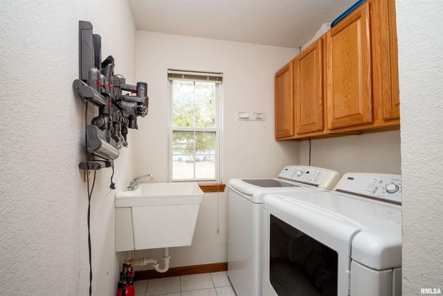 1 PLYMOUTH Court, Washington, IL 61571