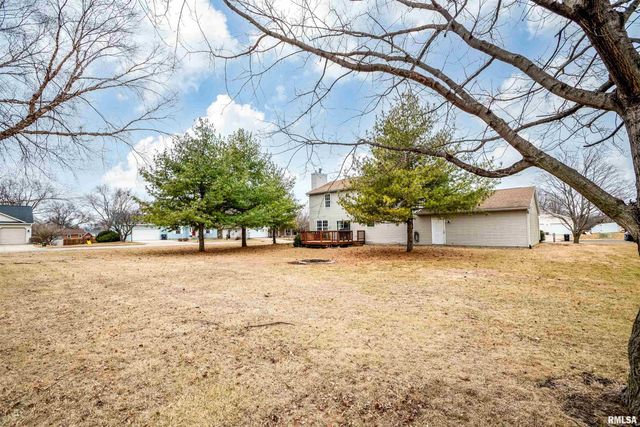 1 PLYMOUTH Court, Washington, IL 61571