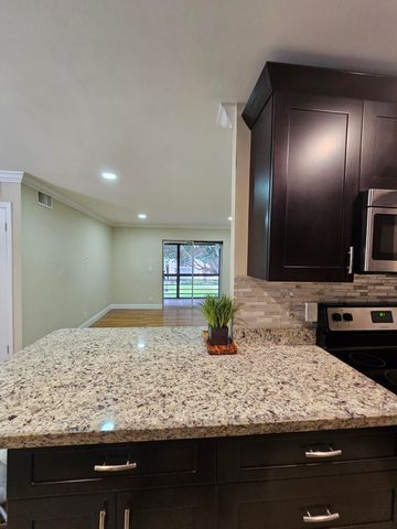 1271 NW 13th Street 460e, Boca Raton, FL 33486