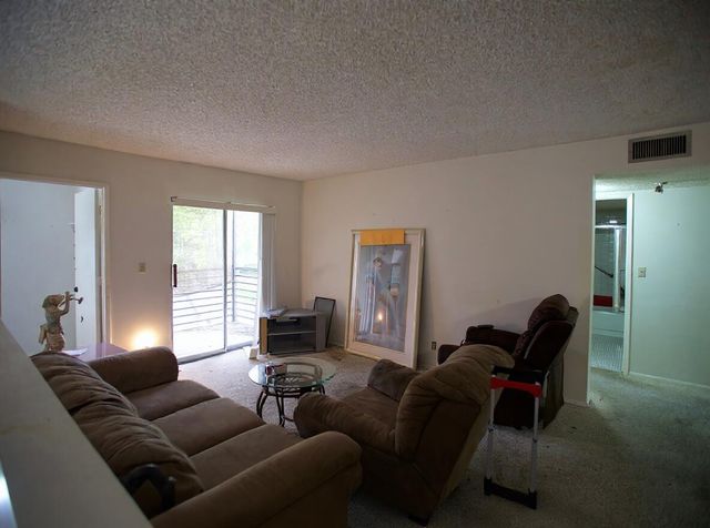 507 Gardens Drive 203, Pompano Beach, FL 33069