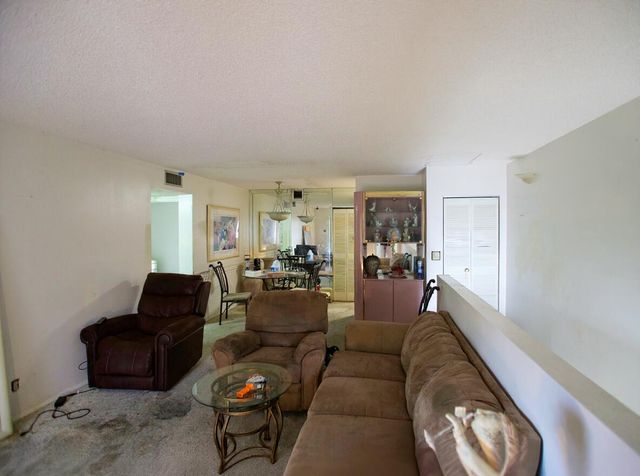 507 Gardens Drive 203, Pompano Beach, FL 33069