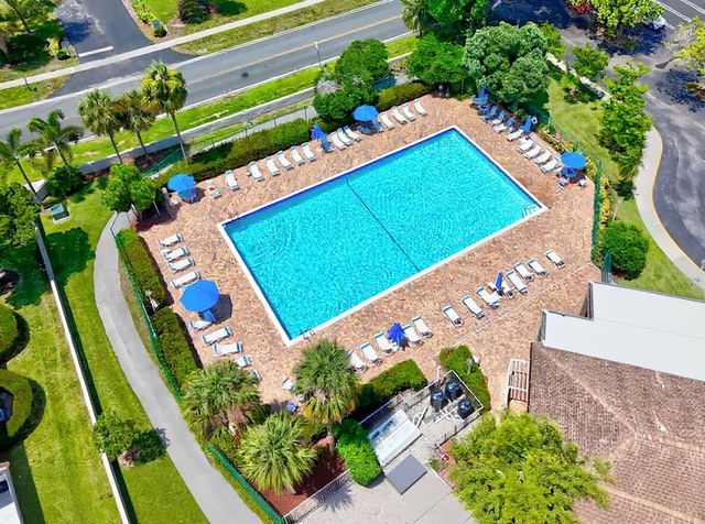 507 Gardens Drive 203, Pompano Beach, FL 33069