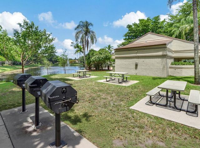 507 Gardens Drive 203, Pompano Beach, FL 33069