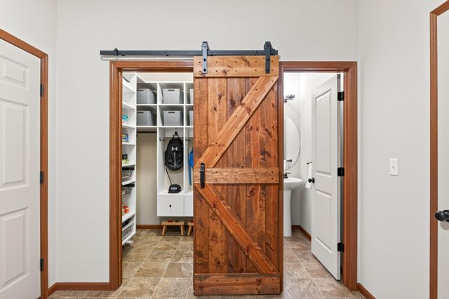 3401 Mulberry Alcove, Woodbury, MN 55129