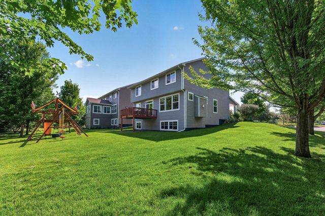 3401 Mulberry Alcove, Woodbury, MN 55129