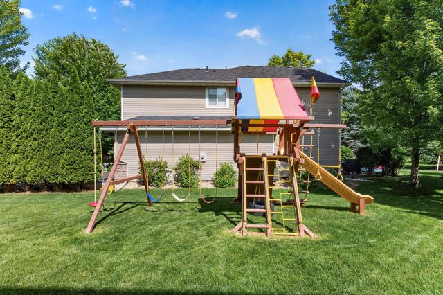 3401 Mulberry Alcove, Woodbury, MN 55129