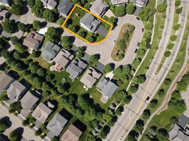 3401 Mulberry Alcove, Woodbury, MN 55129