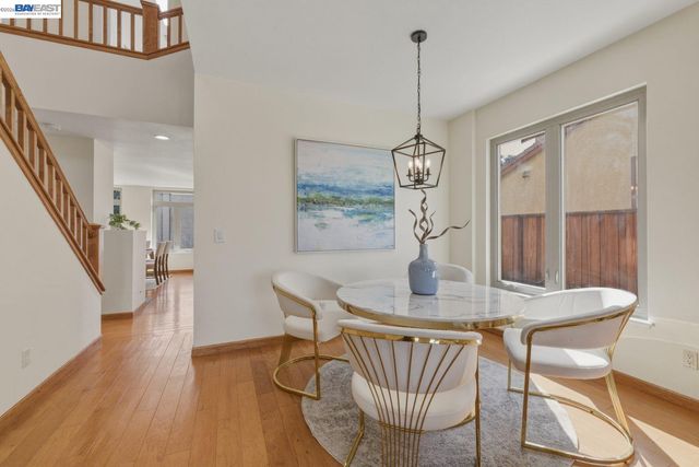 1433 Jayhawk Ln, Livermore, CA 94551