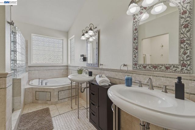 1433 Jayhawk Ln, Livermore, CA 94551