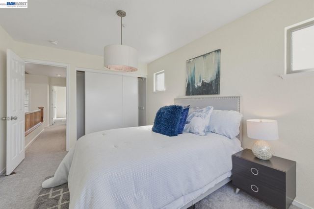 1433 Jayhawk Ln, Livermore, CA 94551