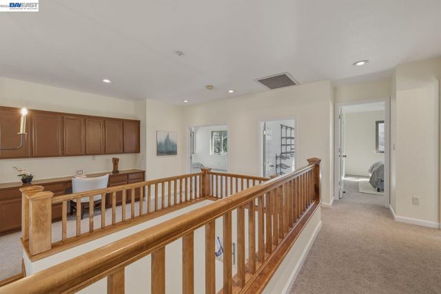 1433 Jayhawk Ln, Livermore, CA 94551