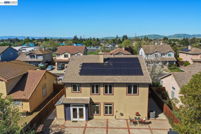 1433 Jayhawk Ln, Livermore, CA 94551