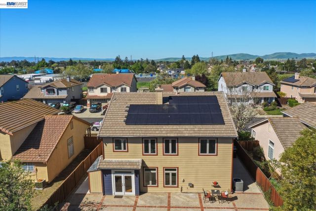 1433 Jayhawk Ln, Livermore, CA 94551