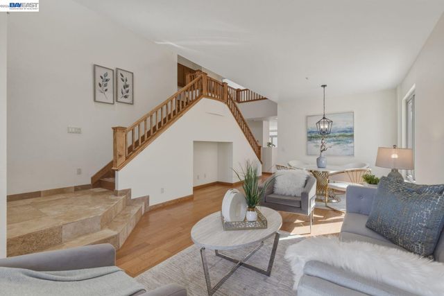 1433 Jayhawk Ln, Livermore, CA 94551