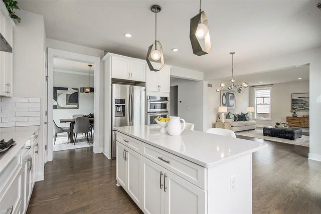 413 Blossom Drive, Ann Arbor, MI 48103