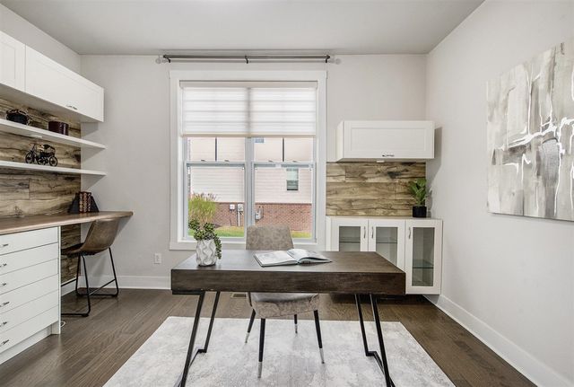 413 Blossom Drive, Ann Arbor, MI 48103