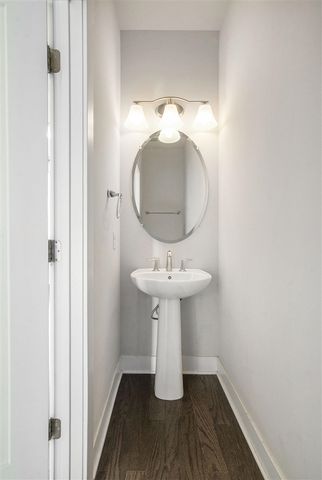 413 Blossom Drive, Ann Arbor, MI 48103