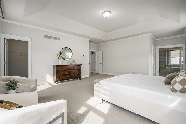 413 Blossom Drive, Ann Arbor, MI 48103