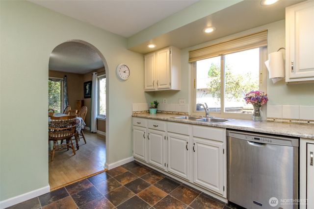 6220 81st Street E, Puyallup, WA 98371