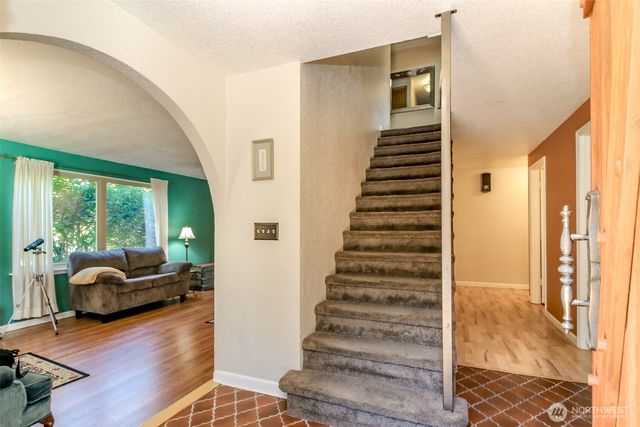6220 81st Street E, Puyallup, WA 98371