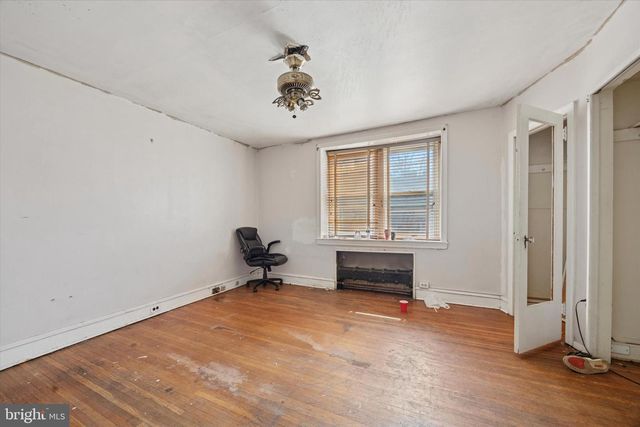 1815 W CHEW ST, Philadelphia, PA 19141
