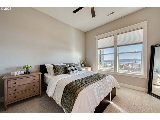 362 OLIVIA Ln, Kalama, WA 98625