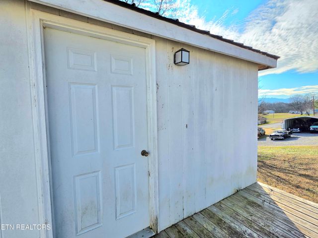 213 Front St, Newport, TN 37821