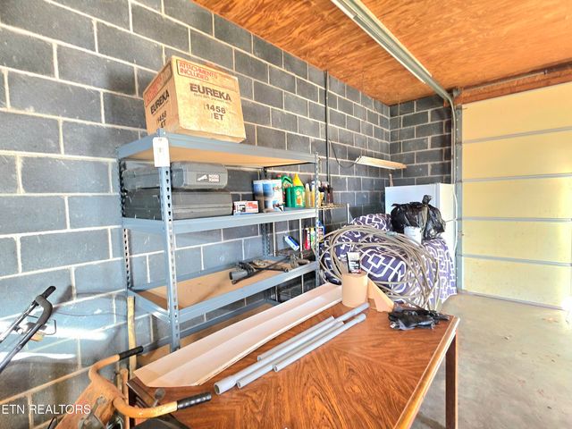 213 Front St, Newport, TN 37821