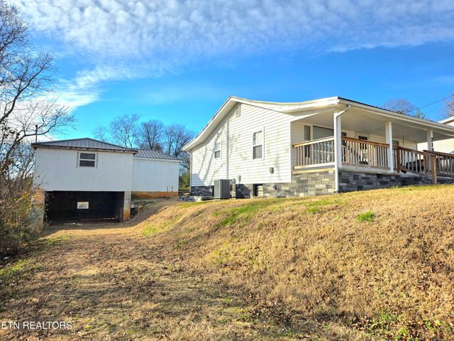 213 Front St, Newport, TN 37821