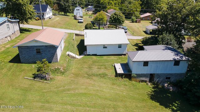 213 Front St, Newport, TN 37821