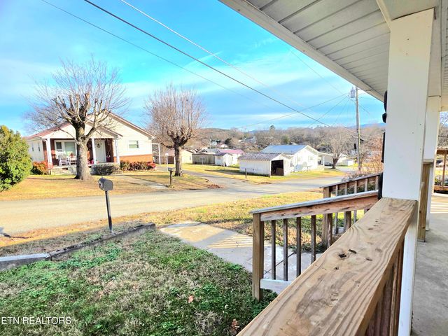 213 Front St, Newport, TN 37821