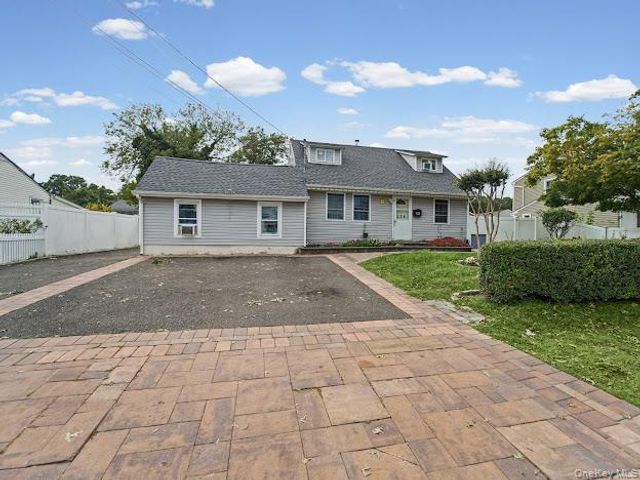 126 Claywood Drive, Brentwood, NY 11717
