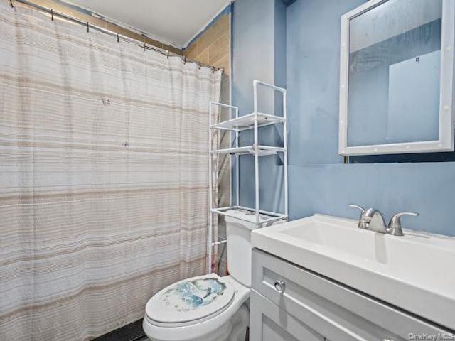 126 Claywood Drive, Brentwood, NY 11717