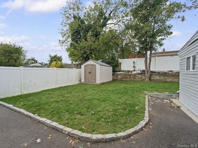 126 Claywood Drive, Brentwood, NY 11717