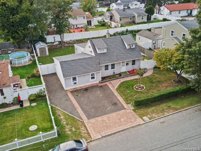 126 Claywood Drive, Brentwood, NY 11717