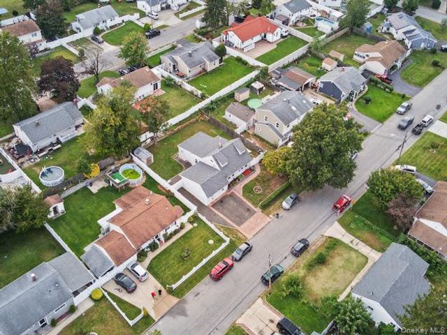 126 Claywood Drive, Brentwood, NY 11717