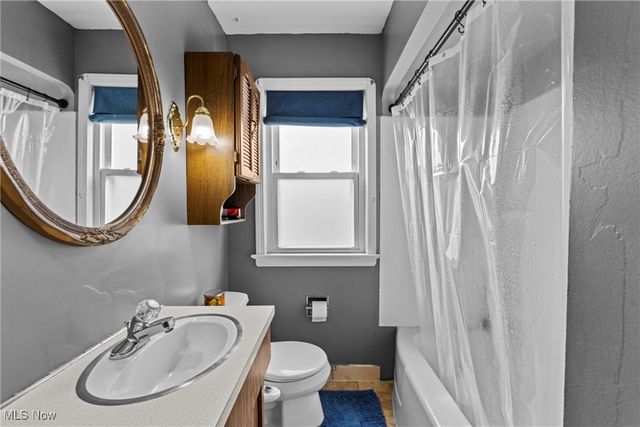 5507 Ackley Road, Parma, OH 44129