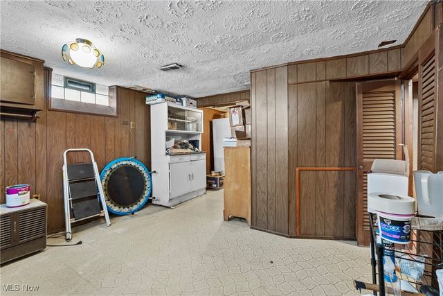 5507 Ackley Road, Parma, OH 44129