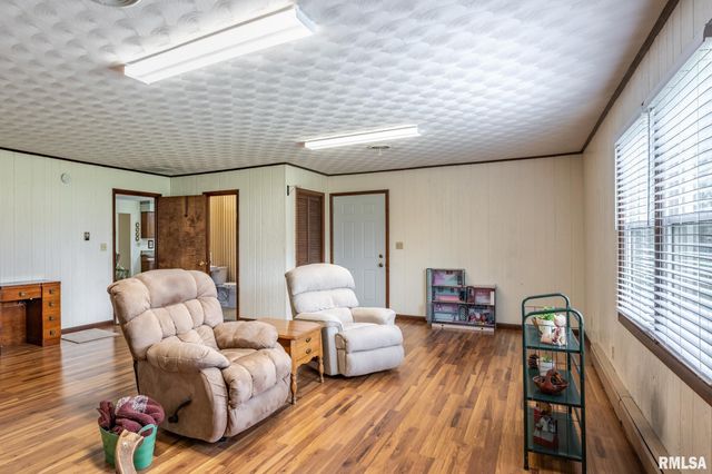 1009 W BOULEVARD Street, Marion, IL 62959