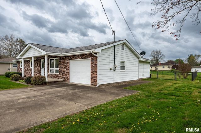 1009 W BOULEVARD Street, Marion, IL 62959