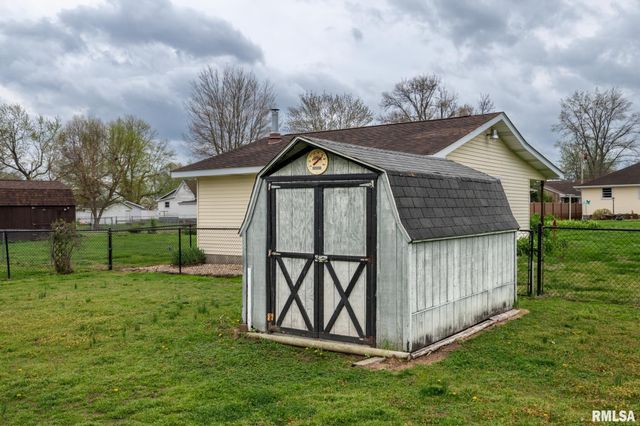 1009 W BOULEVARD Street, Marion, IL 62959