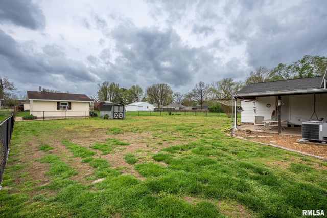 1009 W BOULEVARD Street, Marion, IL 62959