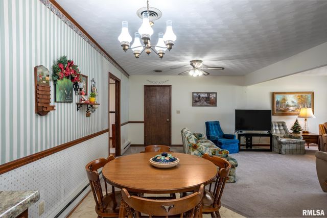 1009 W BOULEVARD Street, Marion, IL 62959