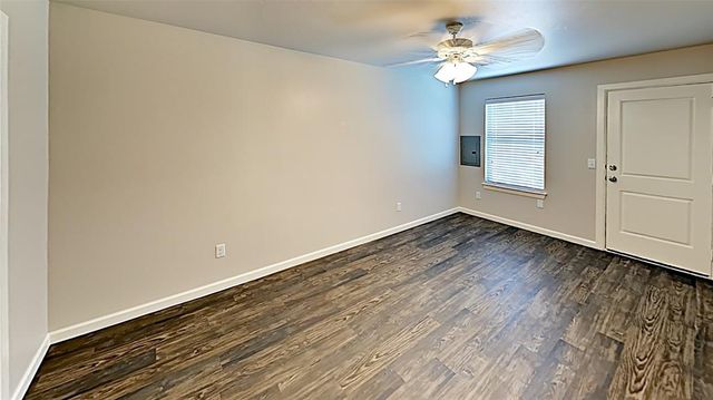 427 Summit Ridge Drive, Oklahoma City, OK 73114